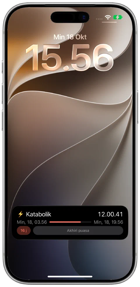Aktivitas Langsung Fasty di Layar Terkunci iPhone dengan timer aktif, kemajuan target, dan kontrol akhiri puasa.